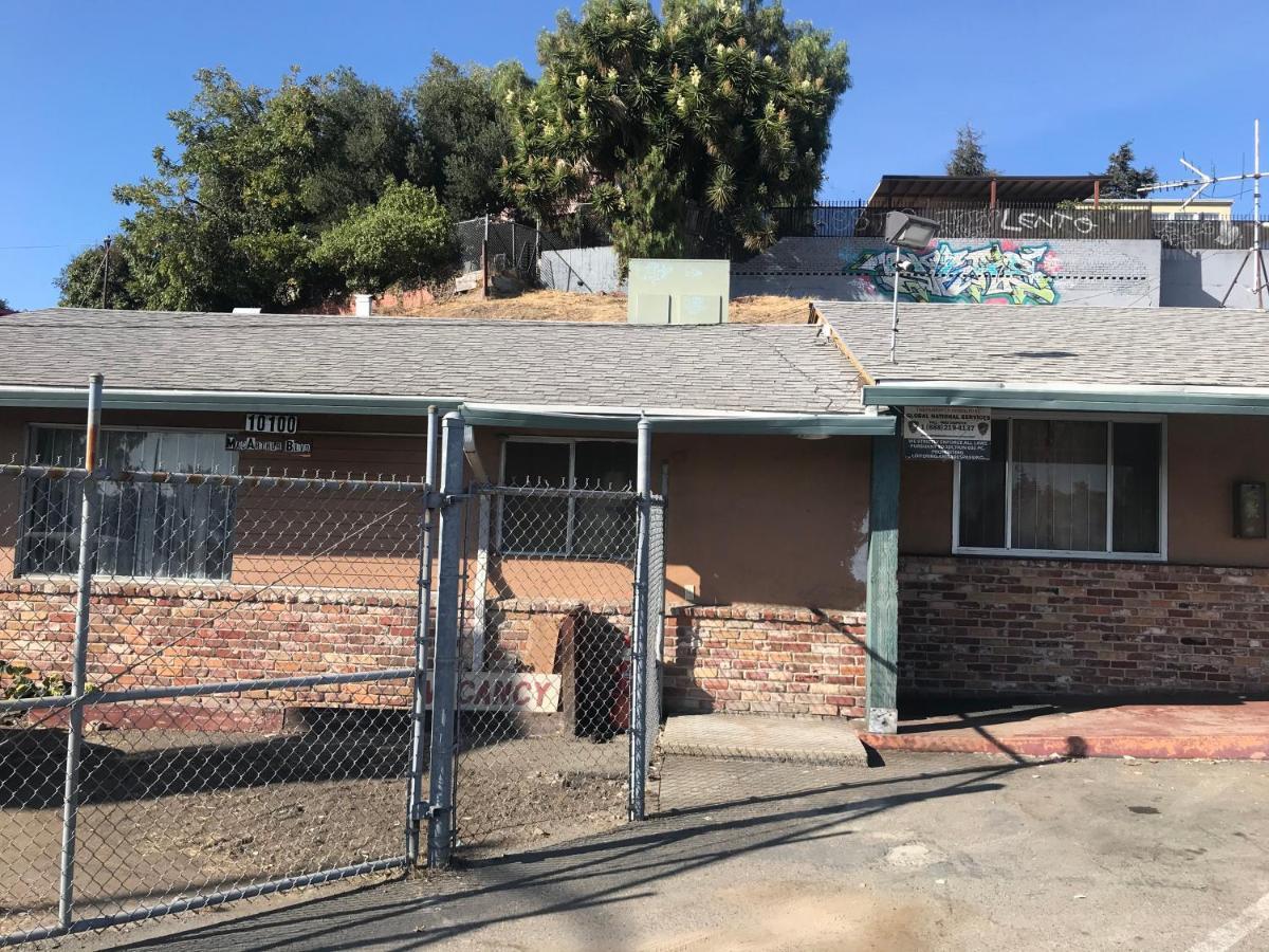 Commodore Motel Oakland Bagian luar foto
